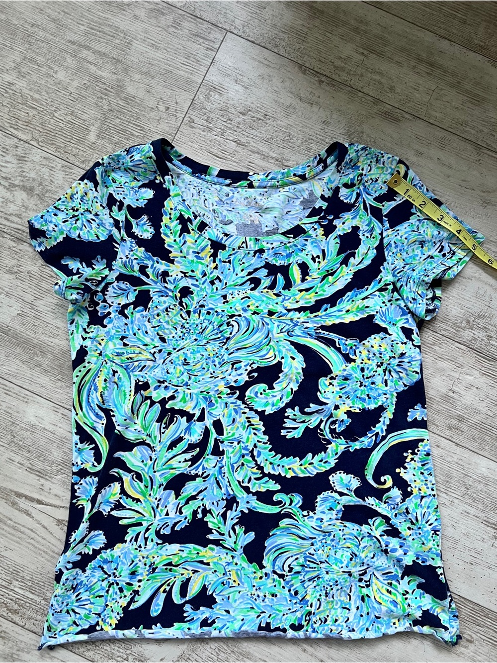 Lilly Pulitzer High Tide Navy Floral Vine Short Sleeve Lettuce Hem Small - Picture 3 of 7